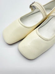 MARY J.【IVORY】- 35.5 AS IS