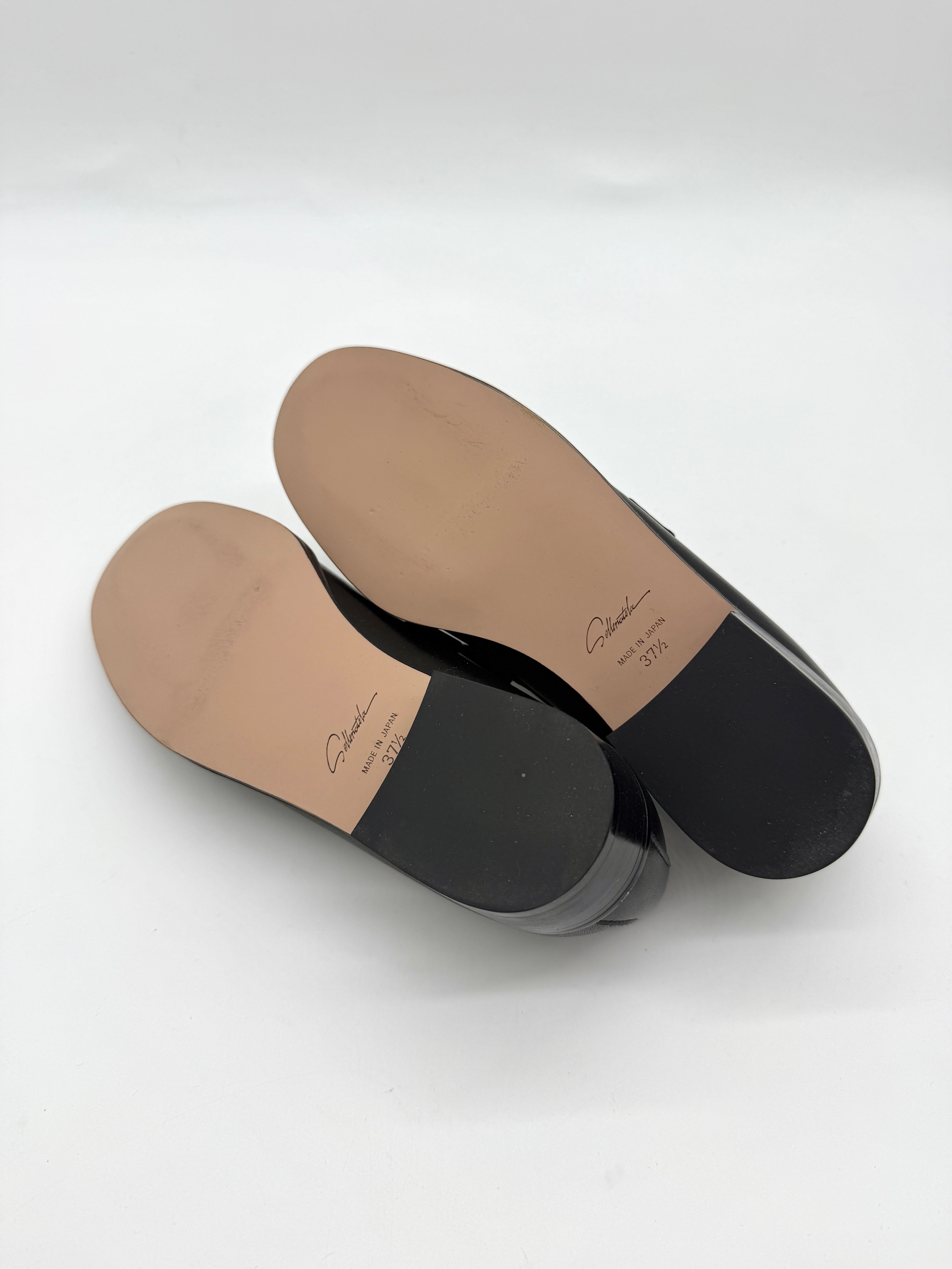 ABIGAIL【BLACK RAIN】- 37.5 AS-IS