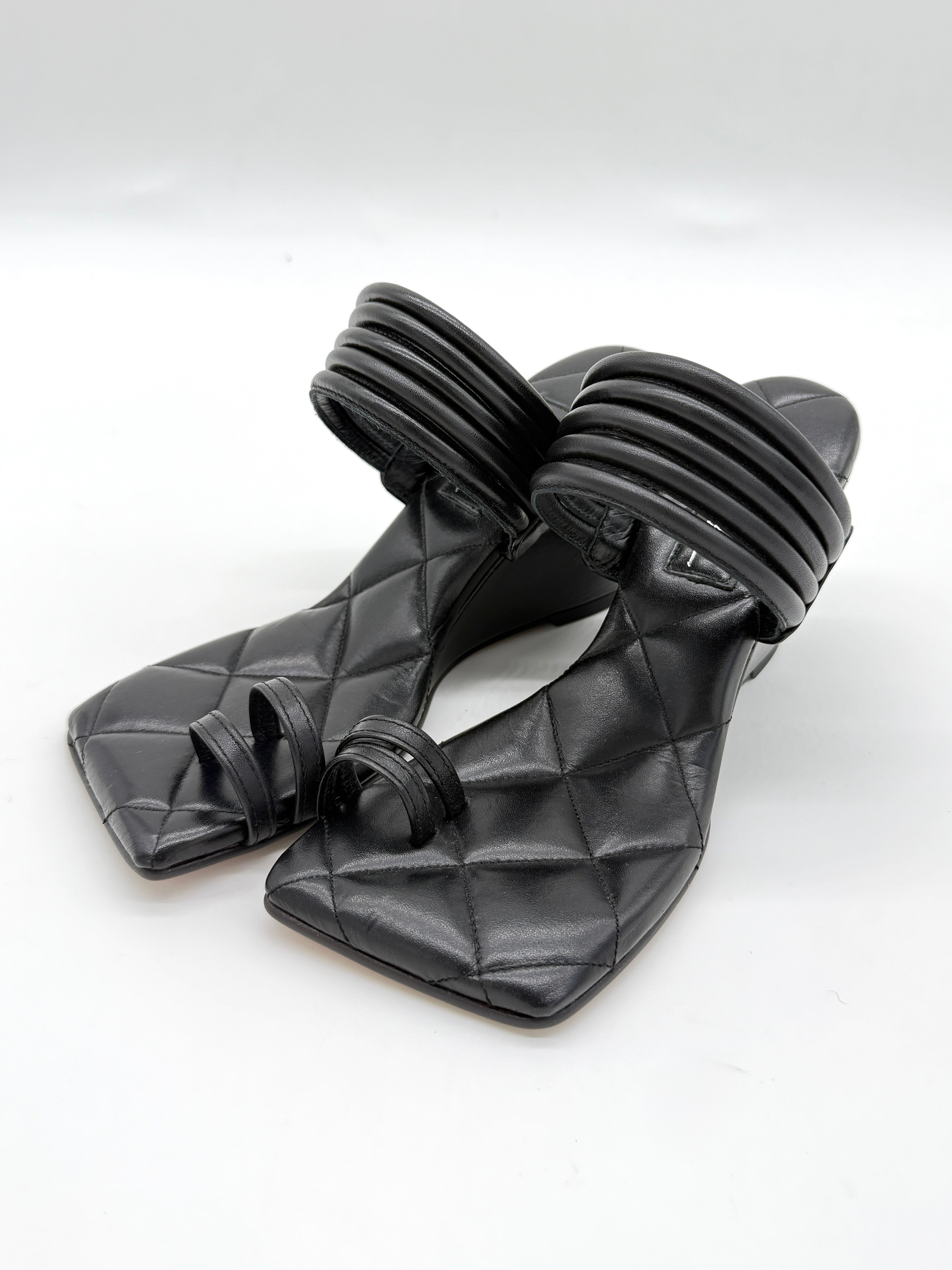 SIMONE【BLACK】- 36 ASIS