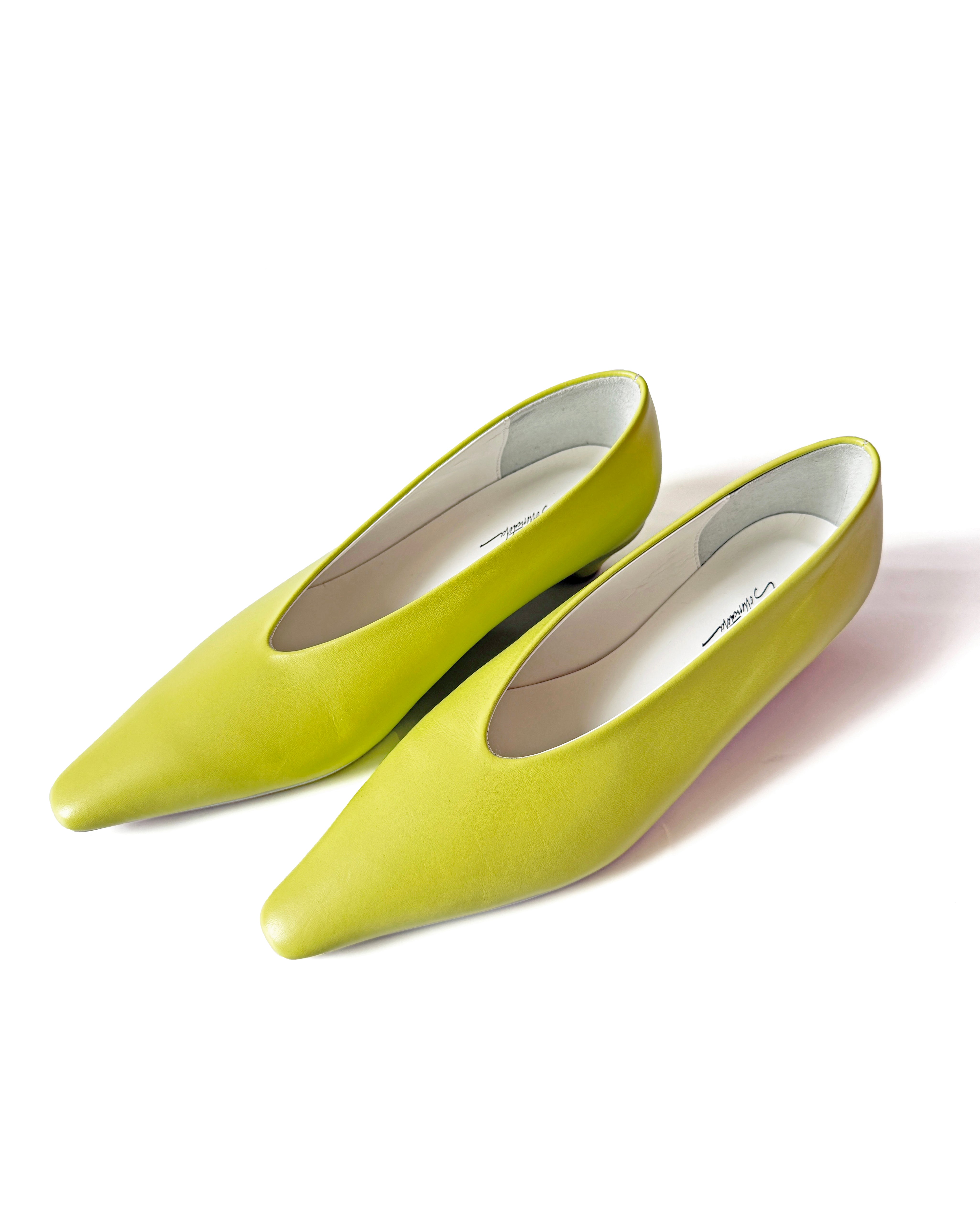 SAMPLE 31 - size 35.5