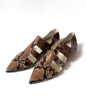 SAMPLE 39 - size 38
