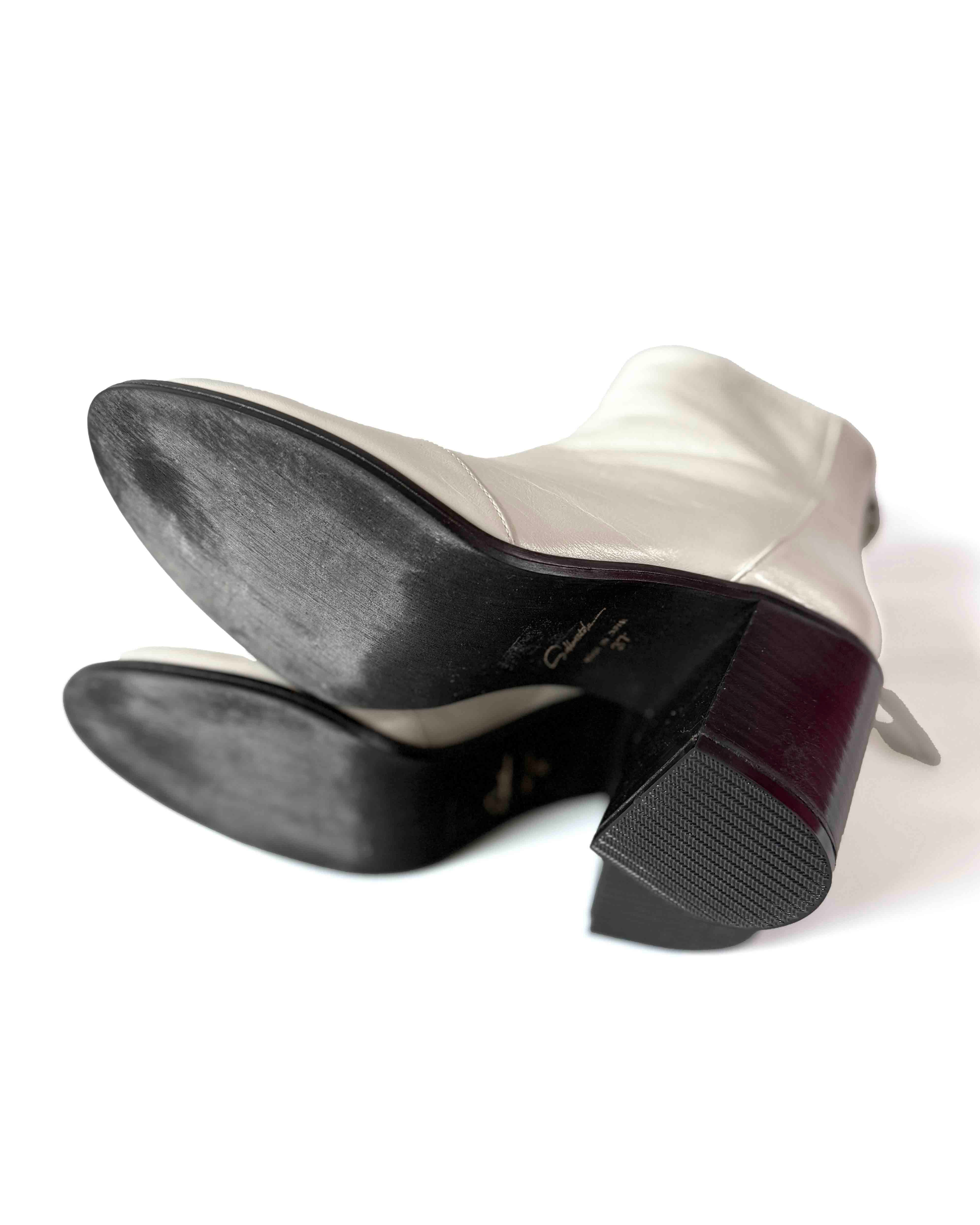 SAMPLE 46 - size 37