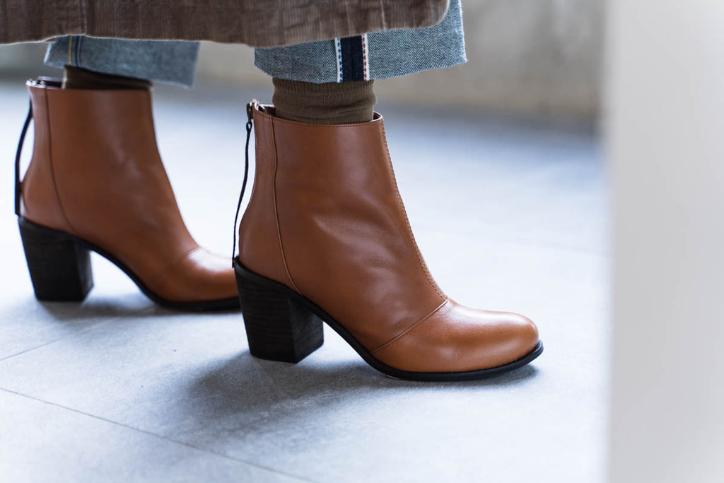 GINA【CAMEL】35.5 & 38.5